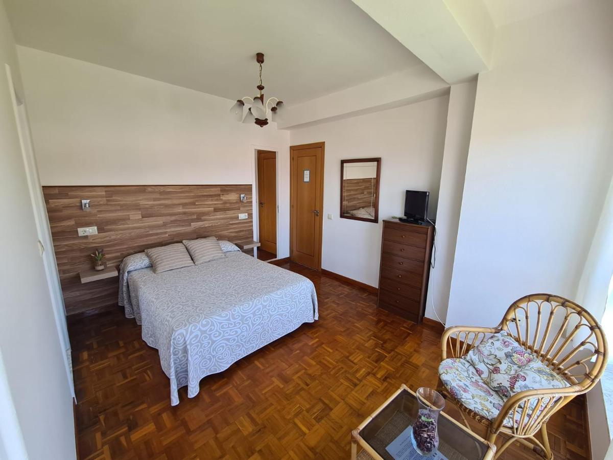 Hotel Hostal Playa Atlantica Louro Esterno foto