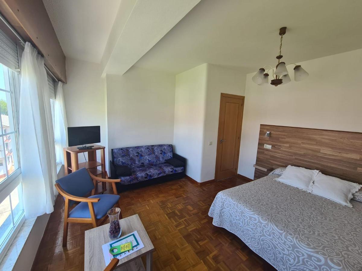 Hotel Hostal Playa Atlantica Louro Esterno foto